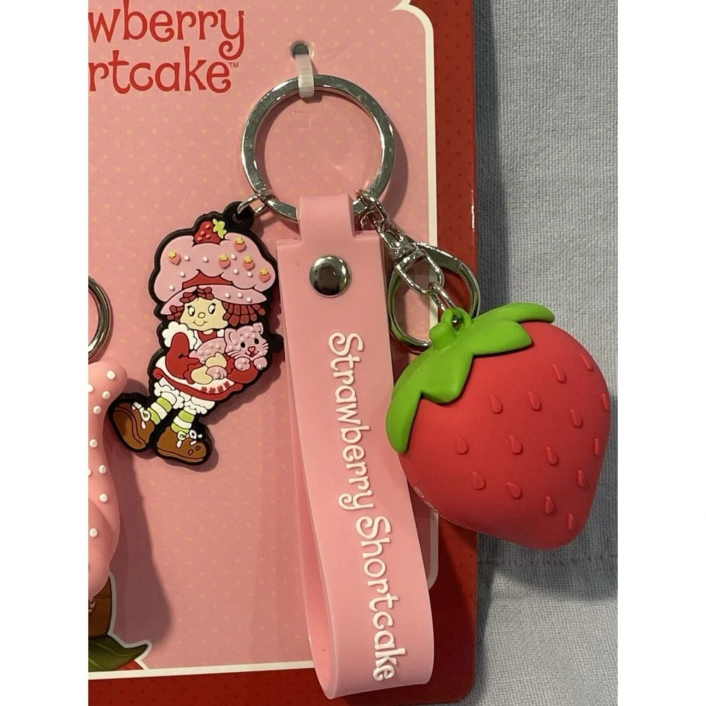 NEW‎ The World of Strawberry Shortcake Pink & Red 3D Figural Charm Keychain Set
